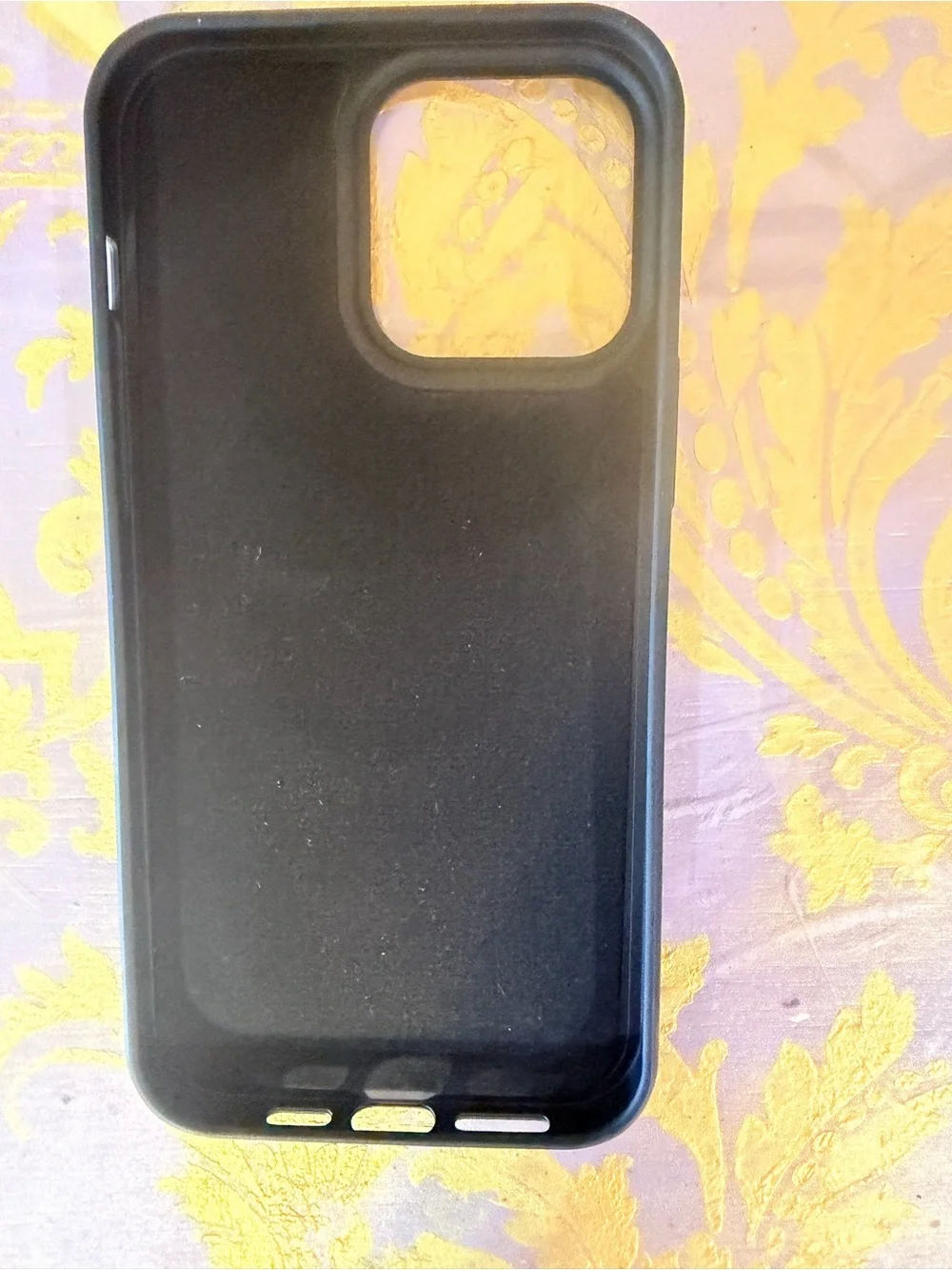 Black MagSafe-Compatible Phone Case with Silver Glitter Ring